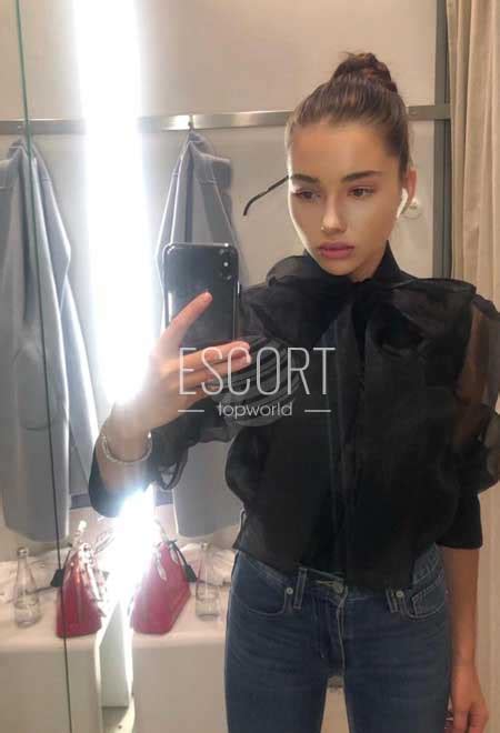 escort karina04|Karina Valentina Torontos Top Escort